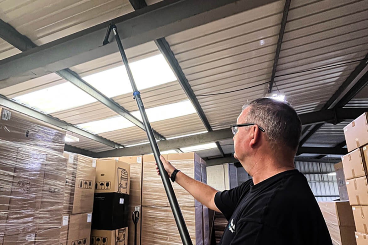 Odkurzan ekonstrukcji hal